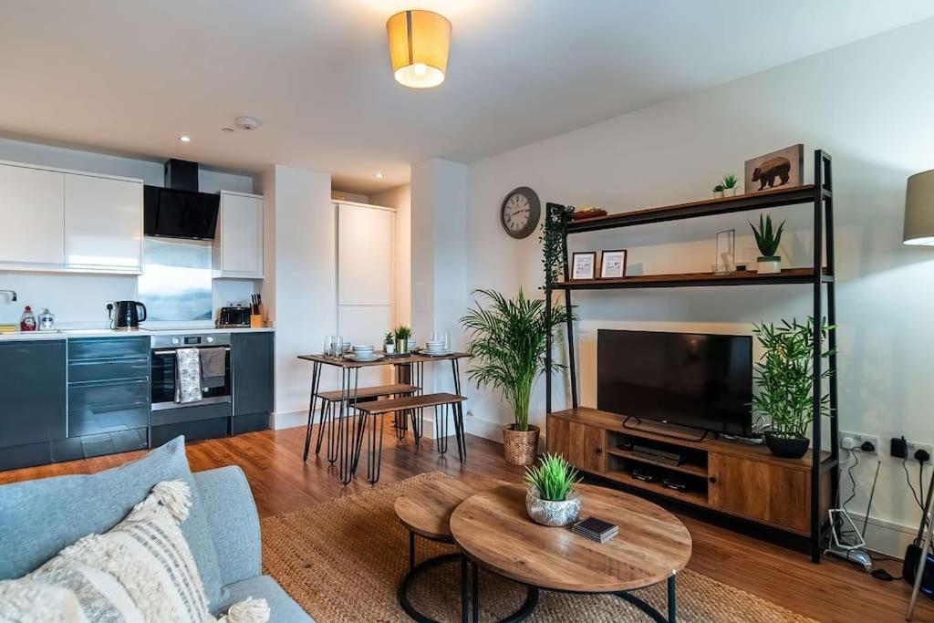 Central Maidstone Contractor Flat Экстерьер фото